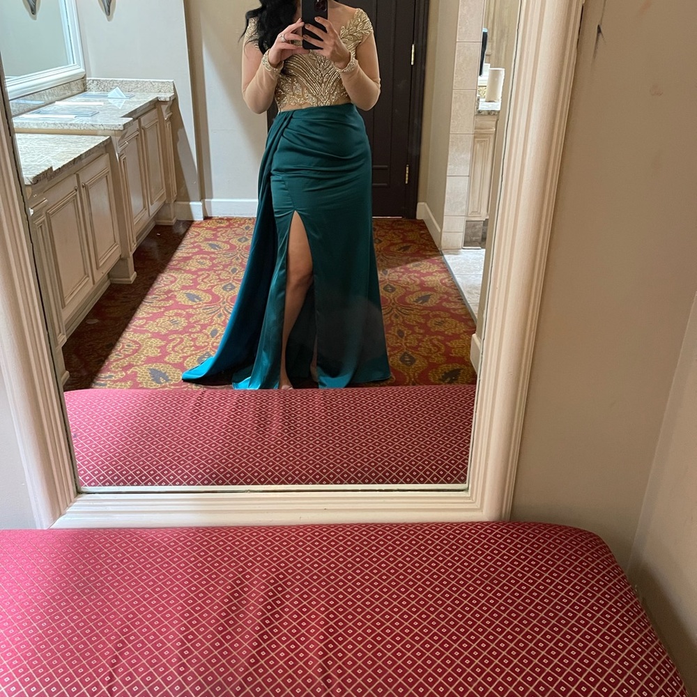Custom designed dress. One of a kind. Worn only once for 5 hours.